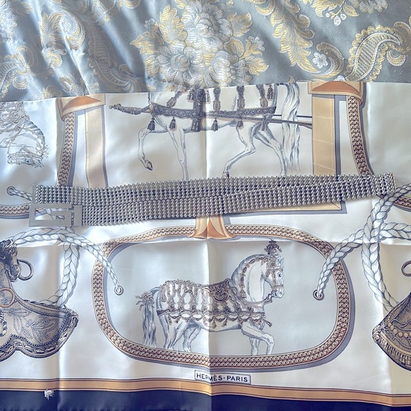 Guess Metal Belt - Picture 5 of 5